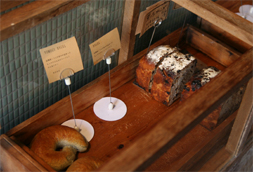 自家製天然酵母パン 窯GAMAディスプレー
