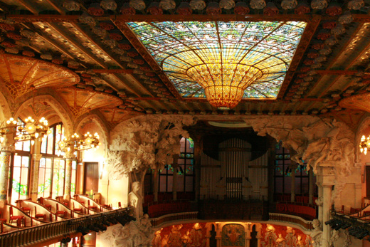 バルセロナにデザイン研修に行ってきた「建築家リュイス・ドゥメナク・イ・ムンタネー」篇〜カタルーニャ音楽堂、サン・パウ病院が美しかった。